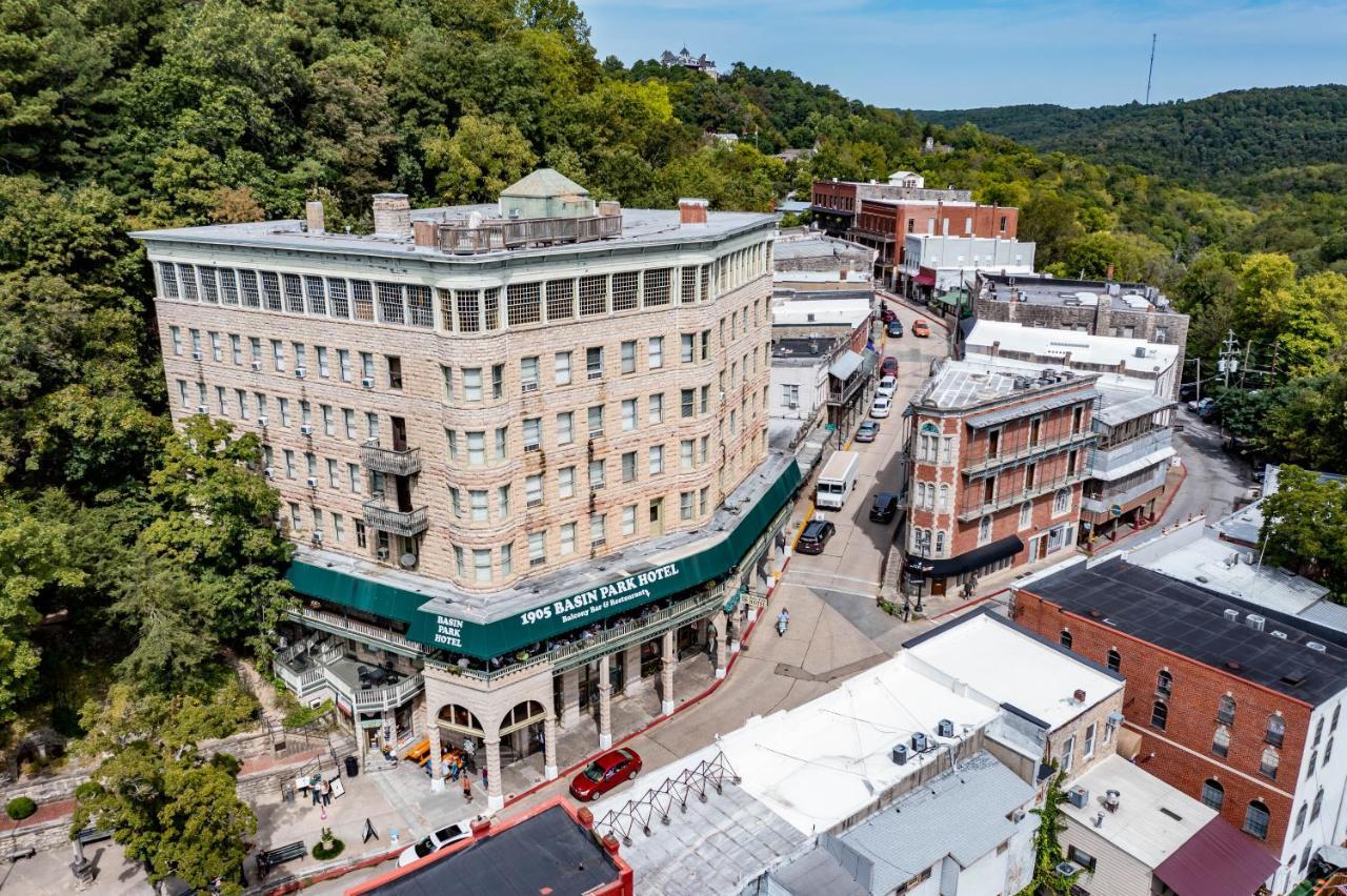 1905 Basin Park Hotel Eureka Springs Exterior photo